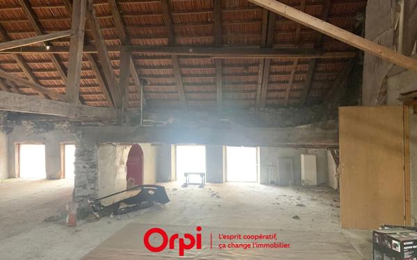 Immeuble à vendre    1 pièce •  La Broque
