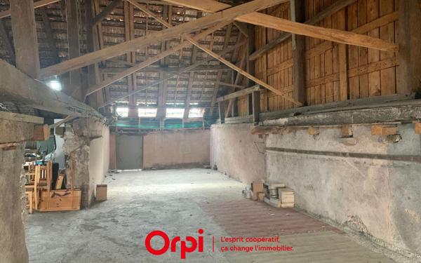 Immeuble à vendre    1 pièce •  La Broque