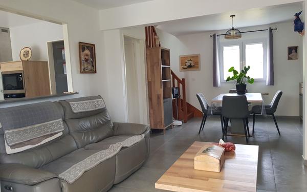 Maison à vendre    5 pièces • 95 m2 Bourbriac