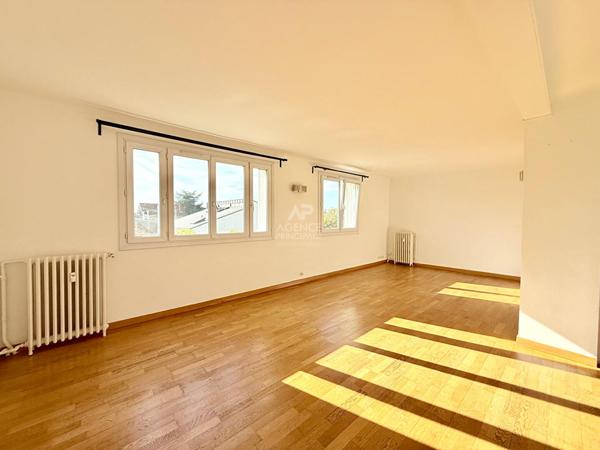 Appartement Carrieres Sur Seine 4 pièce(s) €299 000 ** - Référence 7432