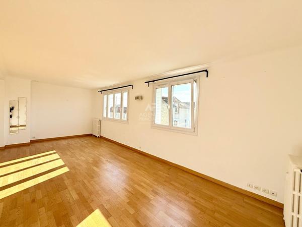 Appartement Carrieres Sur Seine 4 pièce(s) €299 000 ** - Référence 7432