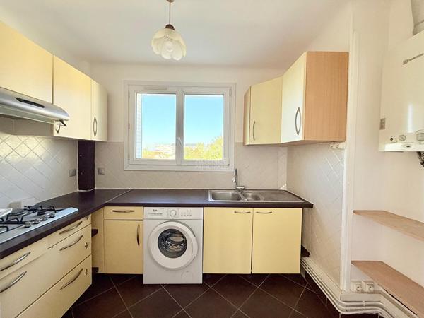 Appartement Carrieres Sur Seine 4 pièce(s) €299 000 ** - Référence 7432