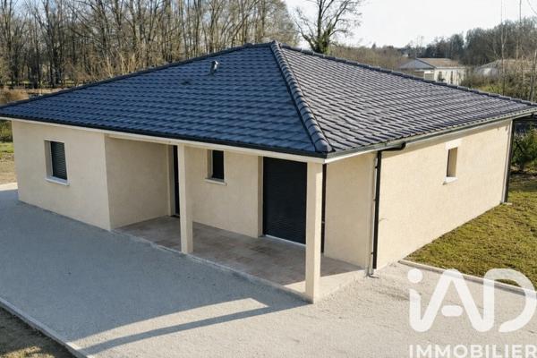 Maison à vendre 5 pièces 119 m² Saint-Seurin-sur-l'Isle