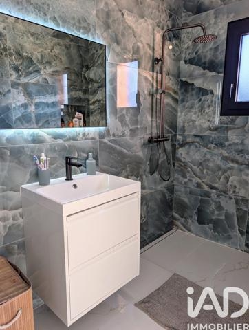 Maison à vendre 5 pièces 119 m² Saint-Seurin-sur-l'Isle