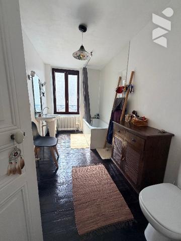 Belle maison de ville avec garage