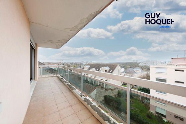 2 pièces - Terrasse - Parking - Cave - Ascenseur