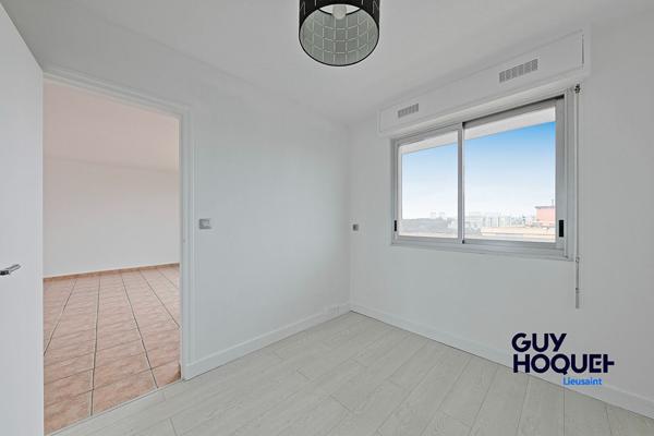 2 pièces - Terrasse - Parking - Cave - Ascenseur