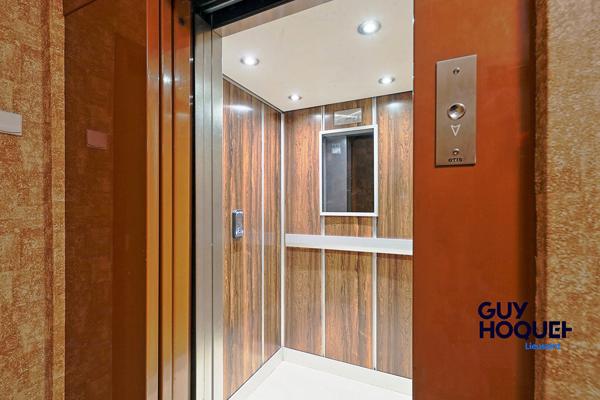 2 pièces - Terrasse - Parking - Cave - Ascenseur