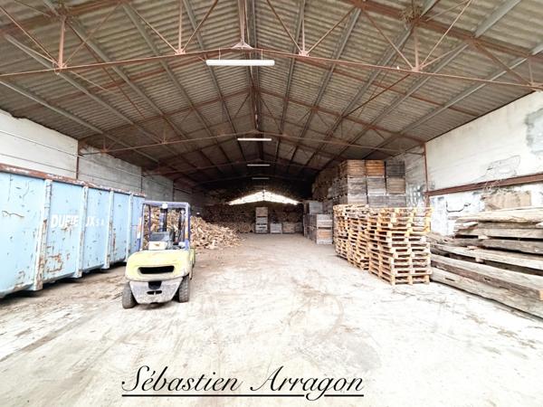 Bâtiment commercial 1 000 m² – Terrain 4 000 m² – Accès rocade – 30 min d’Agen – Villeneuve-sur-Lot(47)