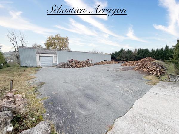 Bâtiment commercial 1 000 m² – Terrain 4 000 m² – Accès rocade – 30 min d’Agen – Villeneuve-sur-Lot(47)