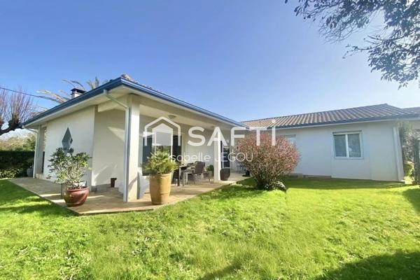 Maison et dépendance à la Hume tout confort