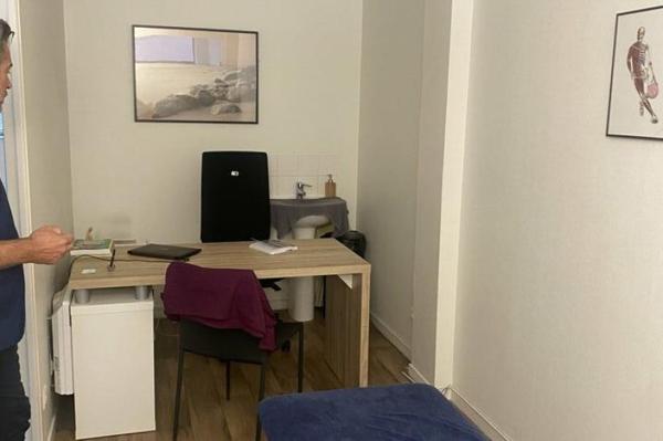 Vente - BUREAUX 70.5 m 2