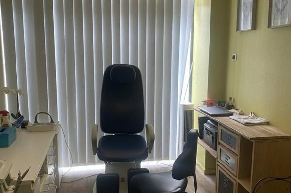 Vente - BUREAUX 70.5 m 2