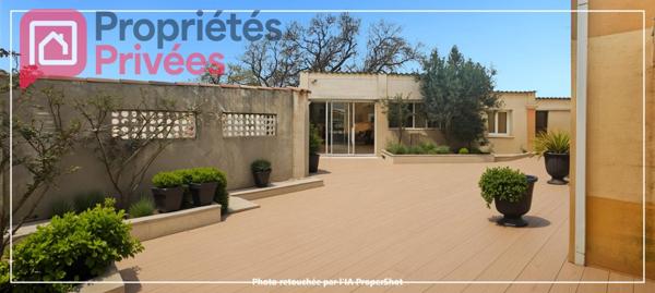 MANDAT EXCLUSIF - Immeuble composé de deux T4, deux T3, Piscine, Pool House et deux locaux commerciaux