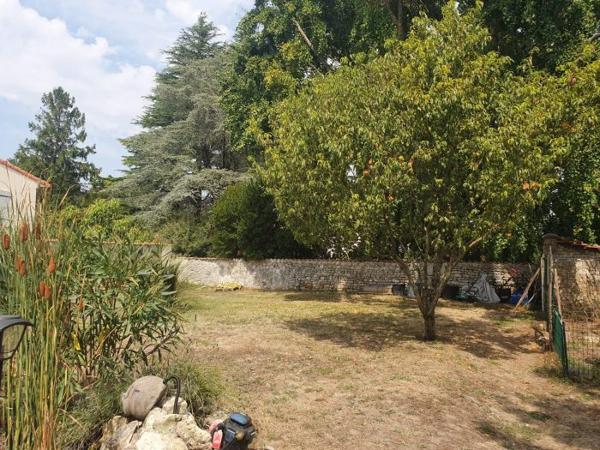 Charmante maison charentaise entièrement rénovée avec soin