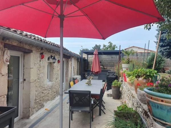 Charmante maison charentaise entièrement rénovée avec soin