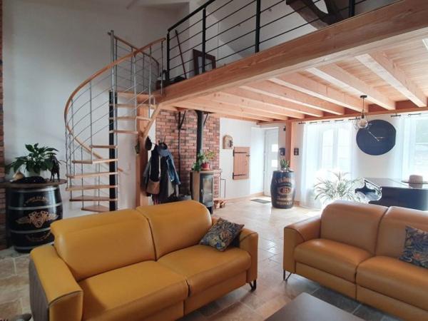 Charmante maison charentaise entièrement rénovée avec soin