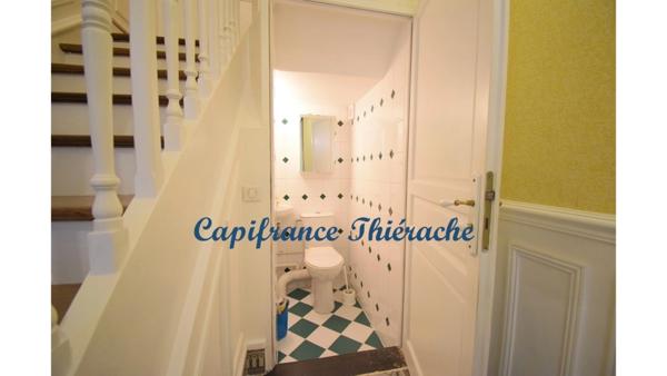 Dpt Aisne (02), sur Hirson, à vendre maison bourgeoise et dépendances sur une terrain de 1492m²