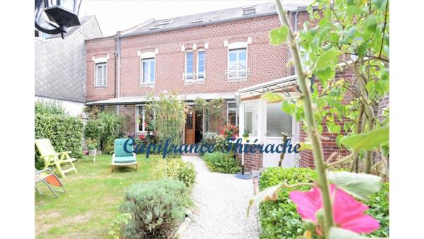 Dpt Aisne (02), sur Hirson, à vendre maison bourgeoise et dépendances sur une terrain de 1492m²