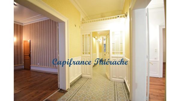 Dpt Aisne (02), sur Hirson, à vendre maison bourgeoise et dépendances sur une terrain de 1492m²