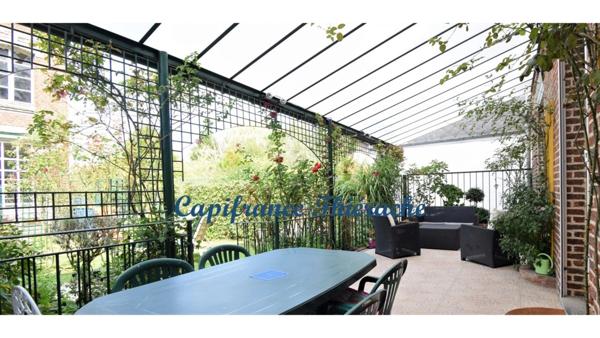 Dpt Aisne (02), sur Hirson, à vendre maison bourgeoise et dépendances sur une terrain de 1492m²