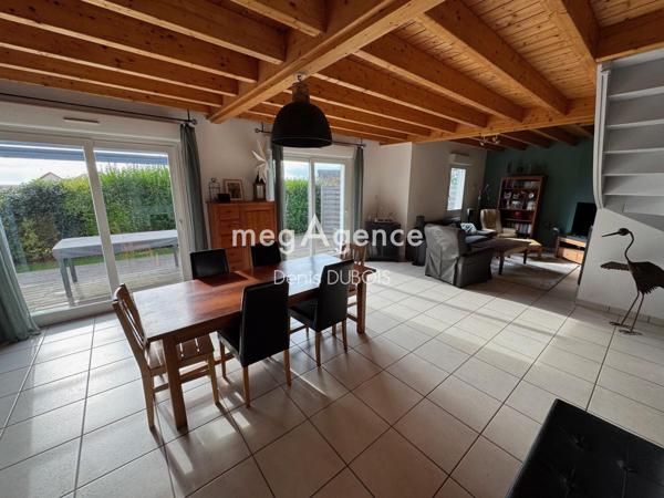Maison à VALFRAMBERT, 61250 - 6 pièces 140m²