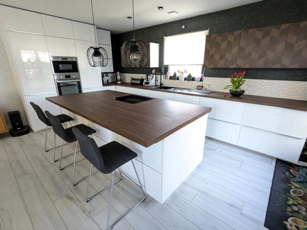 SEMI PLAIN PIED INDIVIDUEL AVEC PISCINE