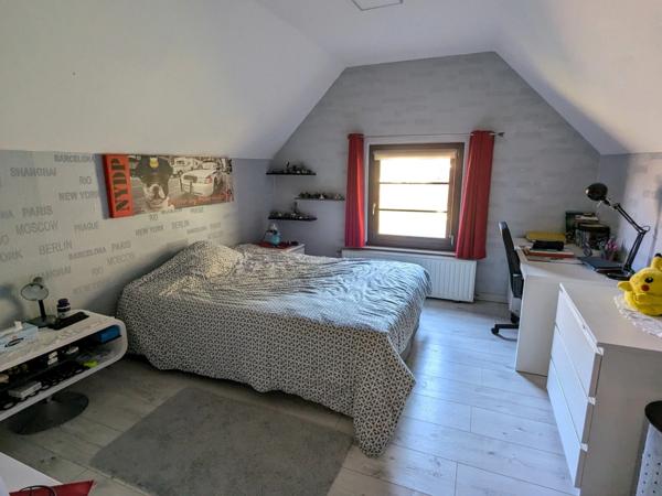 SEMI PLAIN PIED INDIVIDUEL AVEC PISCINE