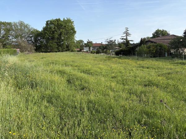 Mauvezin (32120) Exclusivité : terrain constructible de 1134m2