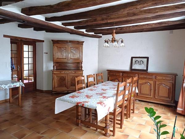 Maison à vendre à Parcé-sur-Sarthe dans la Sarthe (72300), ref : 72068-1773