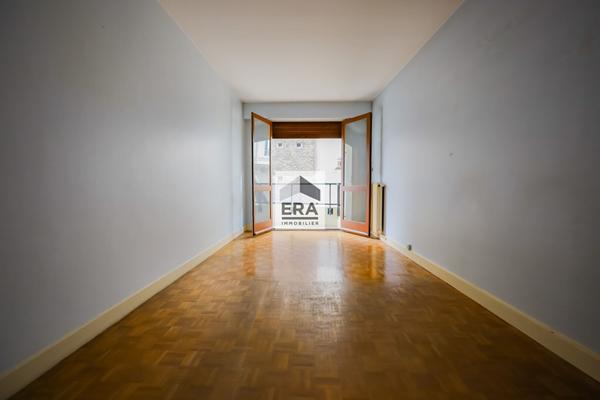 Appartement Paris 2 pièce(s) 58 m2 avec balcons