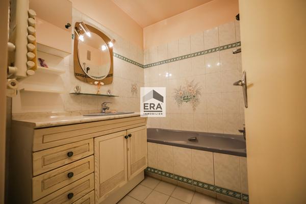 Appartement Paris 2 pièce(s) 58 m2 avec balcons