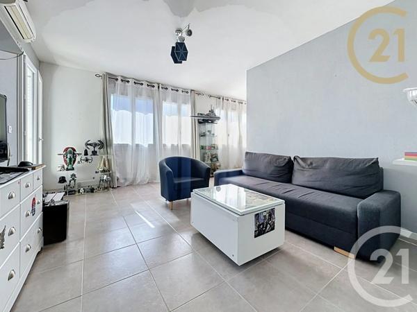 Appartement T4 à vendre  4 pièces - 69,12 m 2   MONTELIMAR  - 26