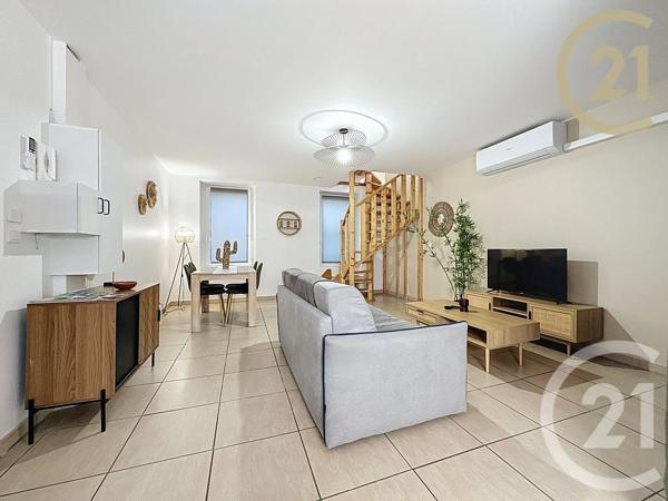 Appartement T4 à vendre  4 pièces - 69,12 m 2   MONTELIMAR  - 26