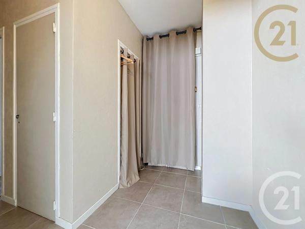 Appartement T4 à vendre  4 pièces - 69,12 m 2   MONTELIMAR  - 26