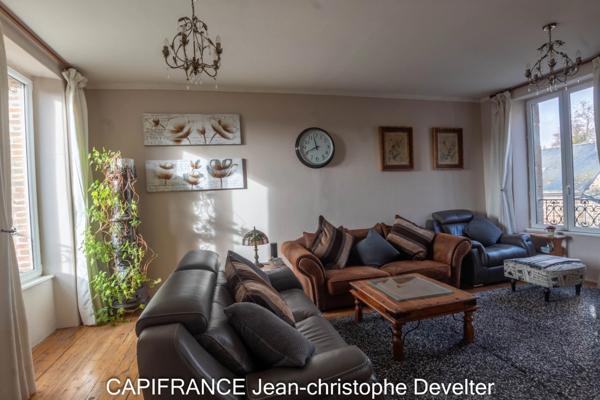 Maison à vendre 7 pièces GORRON centre (53) maison de ville 4 chambres avec terrasse et garage double