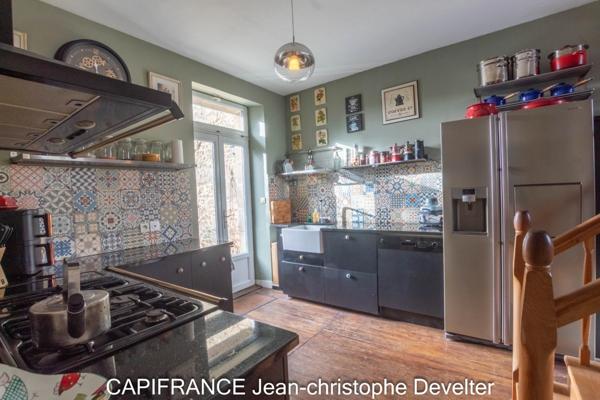 Maison à vendre 7 pièces GORRON centre (53) maison de ville 4 chambres avec terrasse et garage double