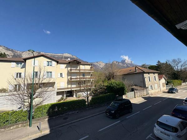 Appartement Saint-Ismier 54.0 m2