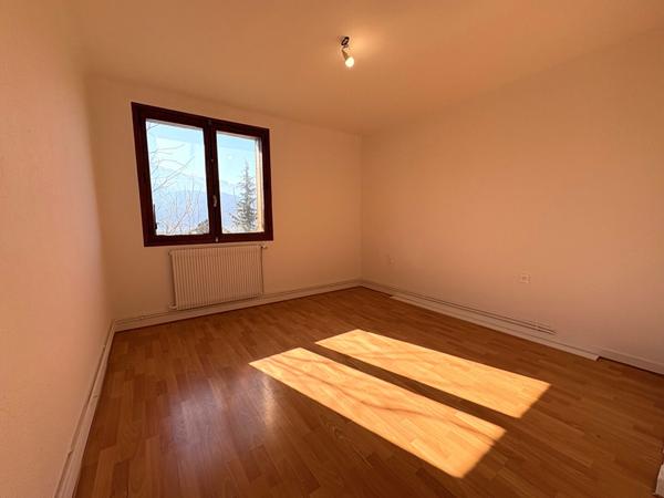 Appartement Saint-Ismier 54.0 m2