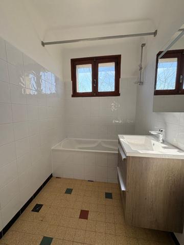 Appartement Saint-Ismier 54.0 m2