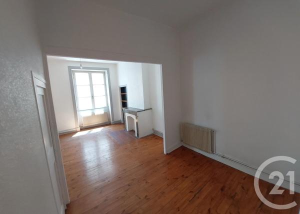 Appartement F3 à vendre  3 pièces - 105 m 2   ST ETIENNE  - 42