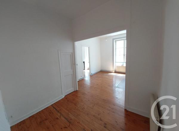 Appartement F3 à vendre  3 pièces - 105 m 2   ST ETIENNE  - 42