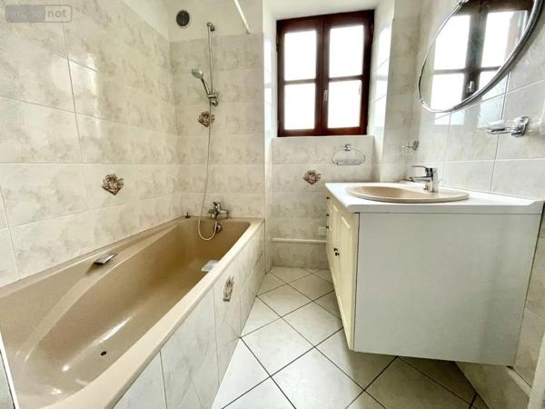 Location - Appartement Le Malzieu-Ville 48140 70 m 2 70 m 2