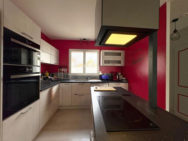 Maison 4 pièces - 3 chambres - NALLIERS