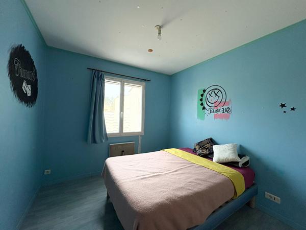 Maison 4 pièces - 3 chambres - NALLIERS