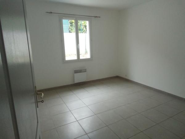 Belle villa avec jardin et garage, proche commodité Villepinte (11150)