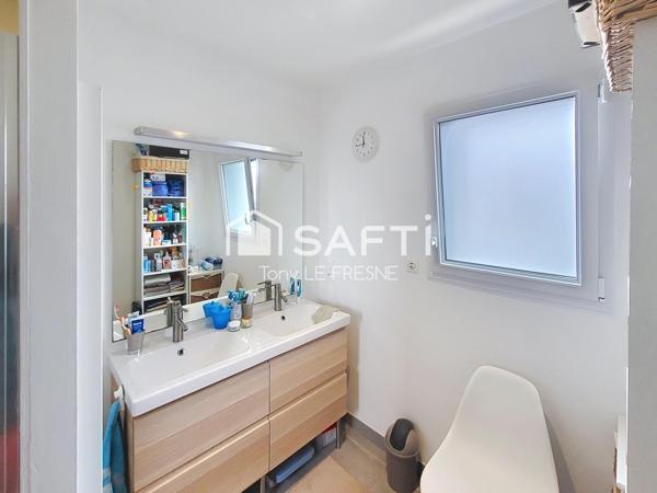 MAISON D'ARCHITECTE CONÇUE AVEC DES MATERIAUX DE QUALITE