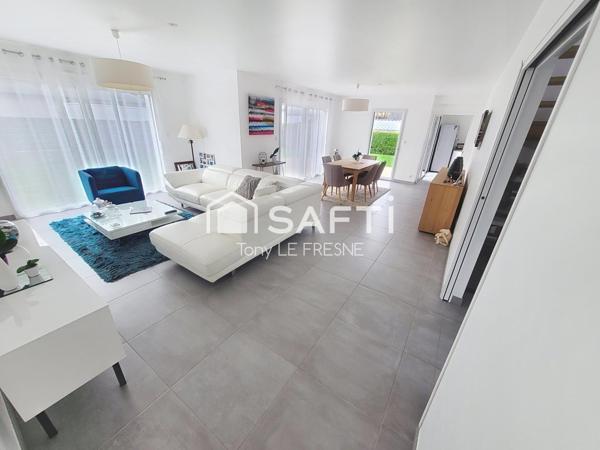 MAISON D'ARCHITECTE CONÇUE AVEC DES MATERIAUX DE QUALITE