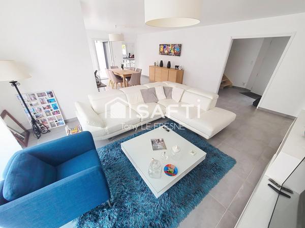 MAISON D'ARCHITECTE CONÇUE AVEC DES MATERIAUX DE QUALITE