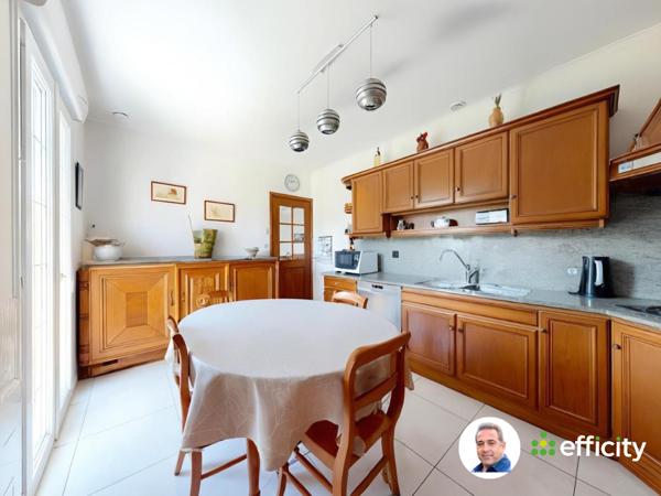 Maison 5 pièces - 136 m² Exclusivité efficity